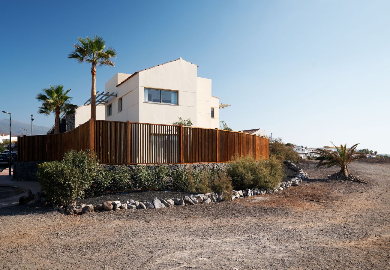 Chalet en San Miguel de Abona - Villa costera jacuzzi y piscina