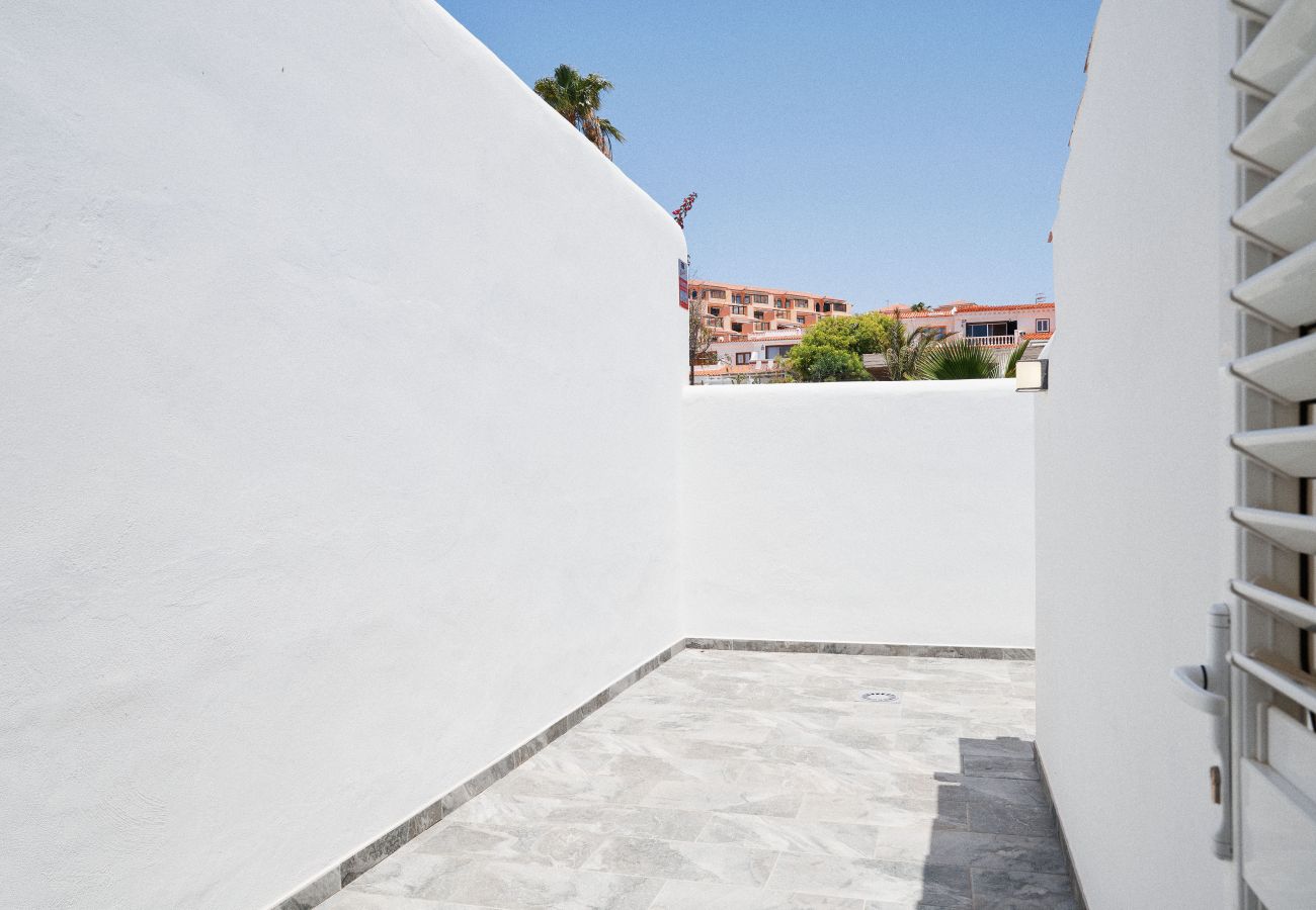 Bungalow en San Miguel de Abona - Bright oceanfront bungalow: views, garden, coastal