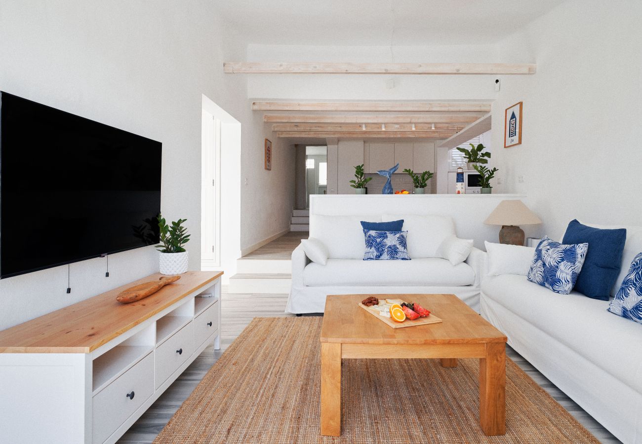 Bungalow en San Miguel de Abona - Bright oceanfront bungalow: views, garden, coastal