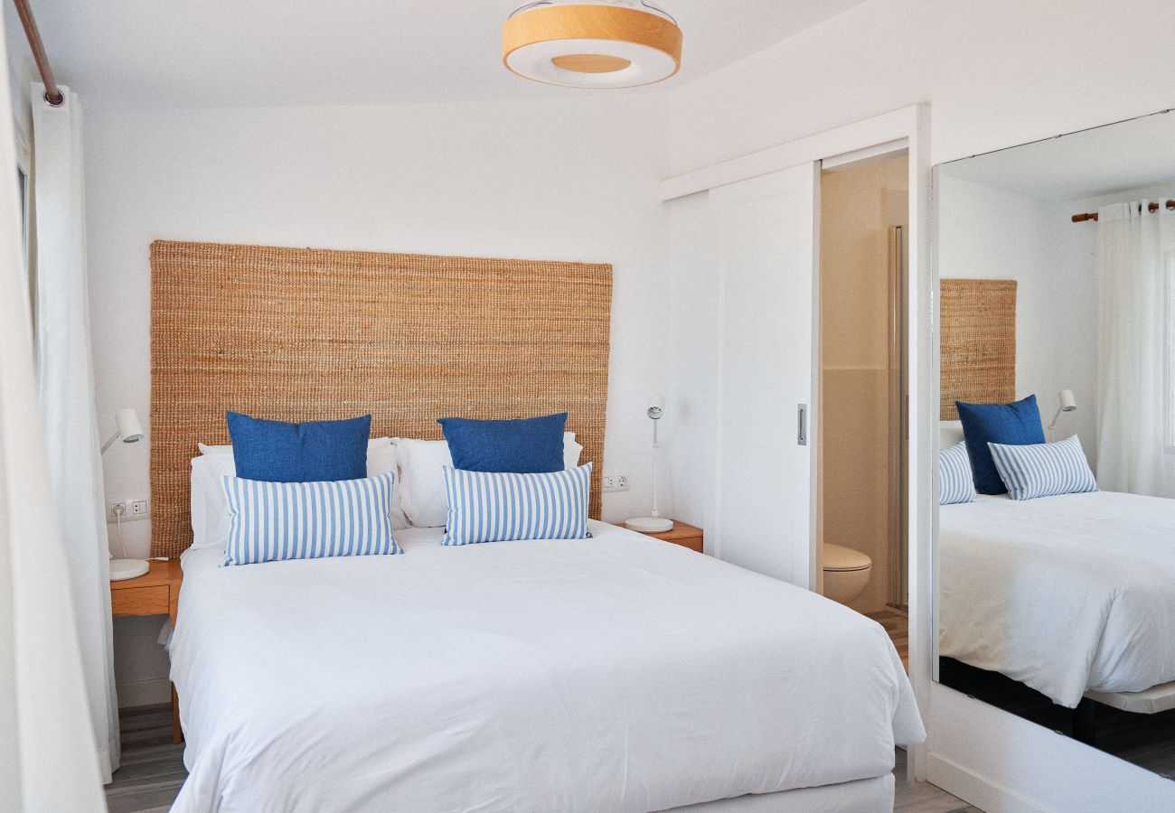 Bungalow en San Miguel de Abona - Bright oceanfront bungalow: views, garden, coastal