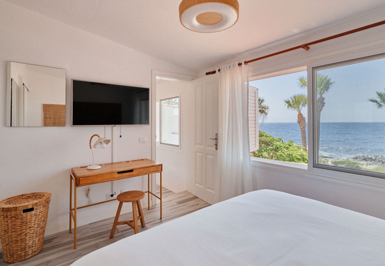 Bungalow en San Miguel de Abona - Bright oceanfront bungalow: views, garden, coastal