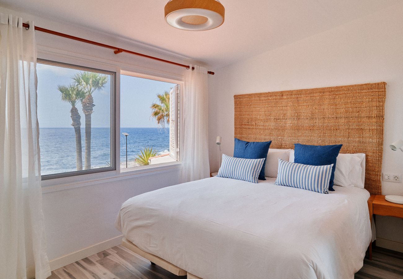 Bungalow en San Miguel de Abona - Bright oceanfront bungalow: views, garden, coastal