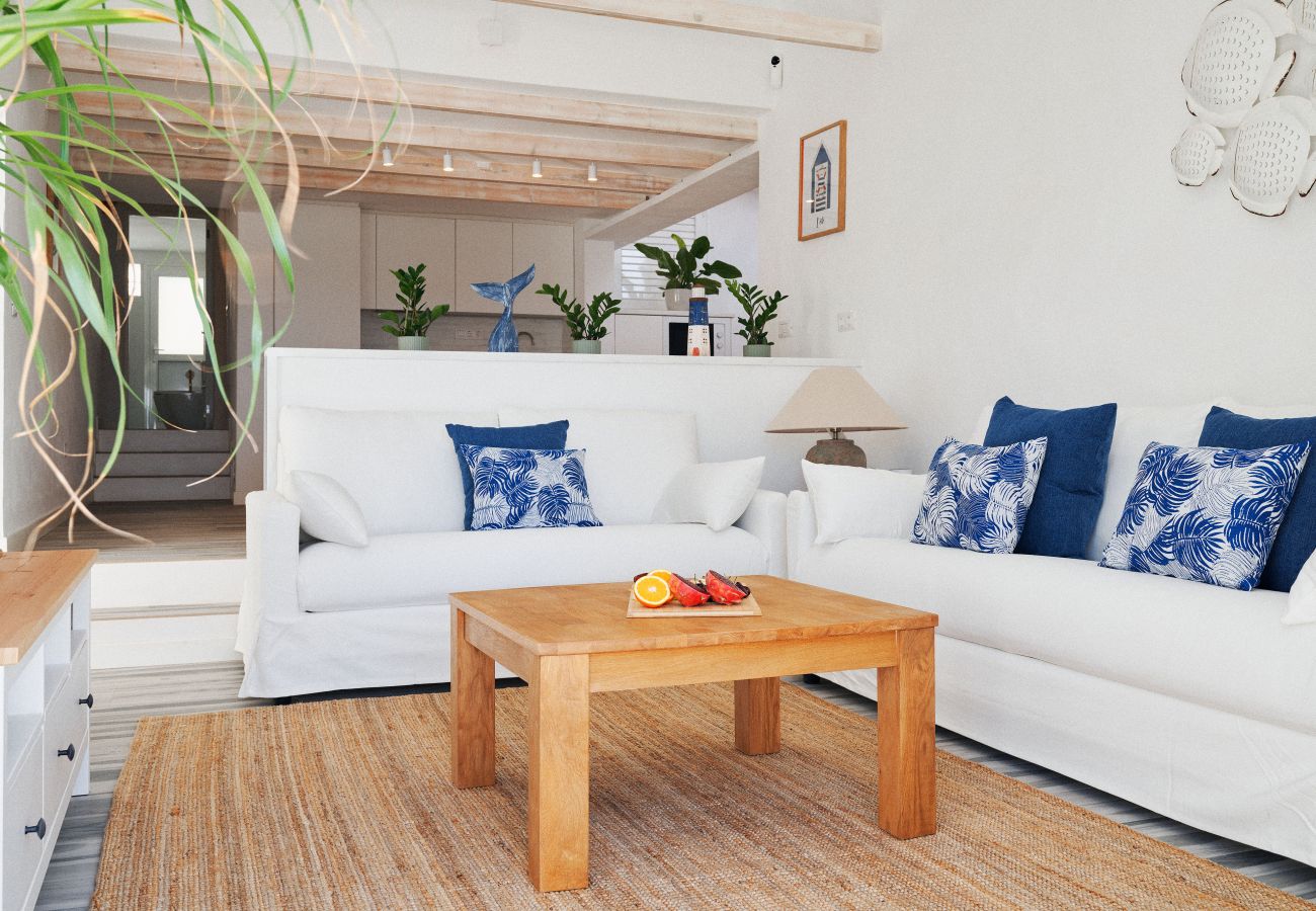 Bungalow en San Miguel de Abona - Bright oceanfront bungalow: views, garden, coastal