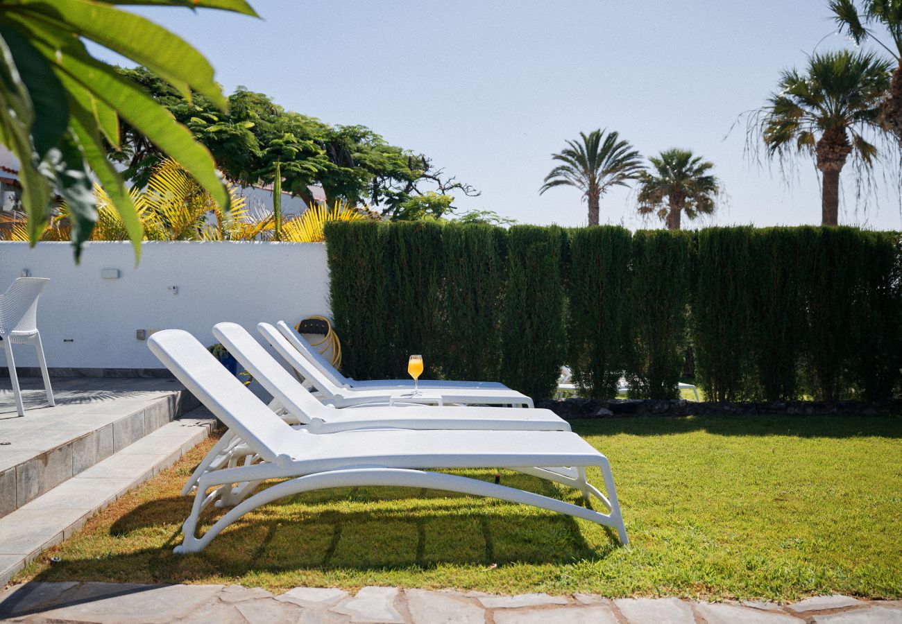 Bungalow en San Miguel de Abona - Bright oceanfront bungalow: views, garden, coastal