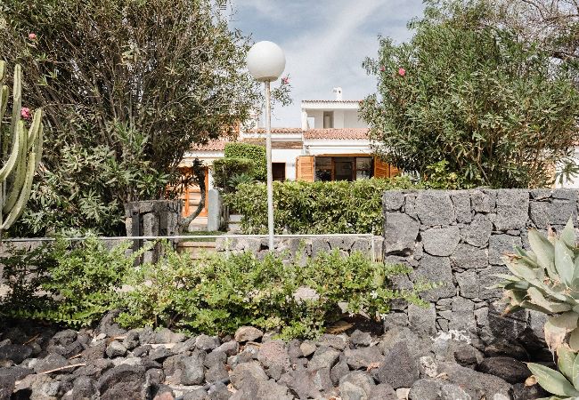 Bungalow in San Miguel - Casa 85 Bungalow frente al mar golf piscina AyP